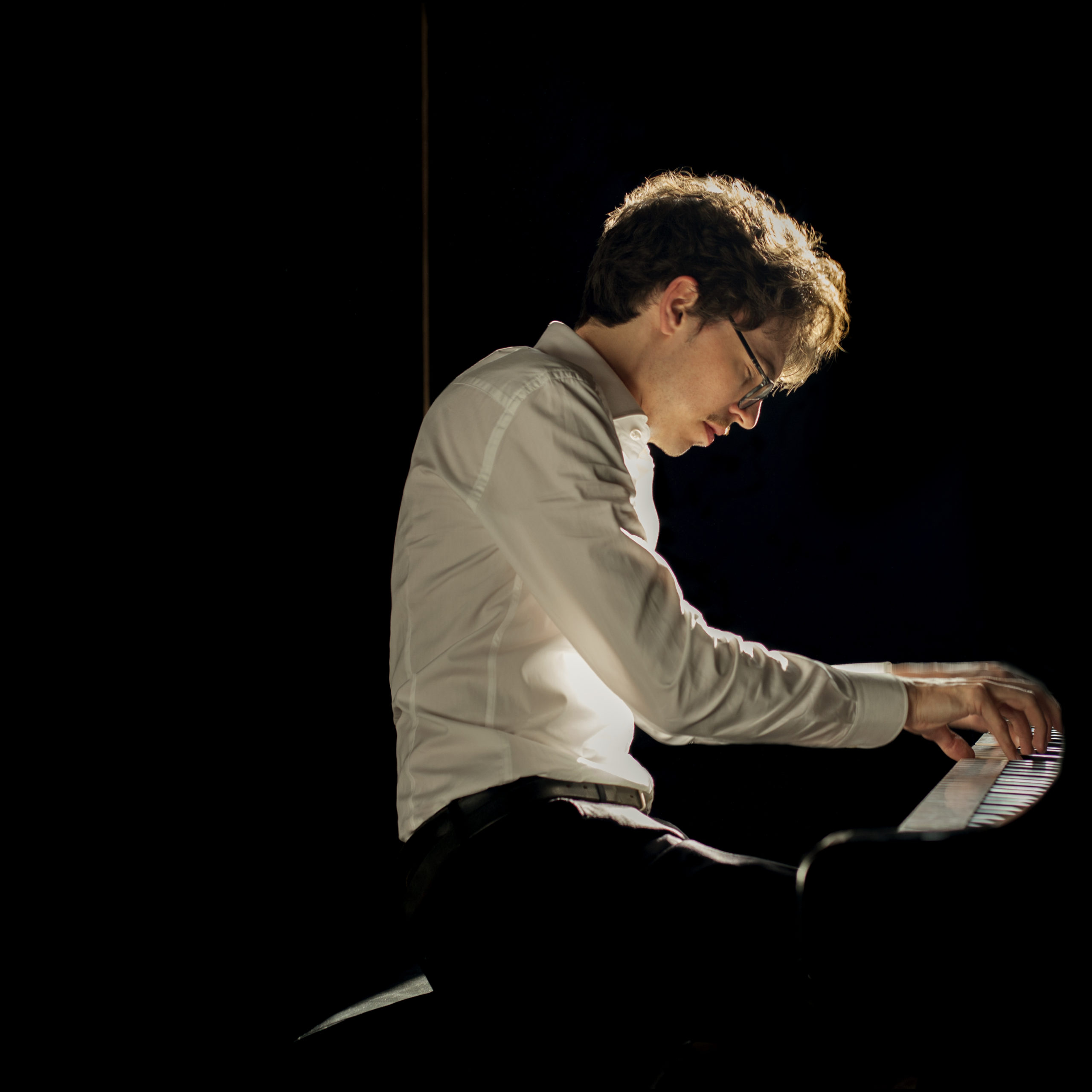 Debargue pianist piano French Scarlatti artist musician performer