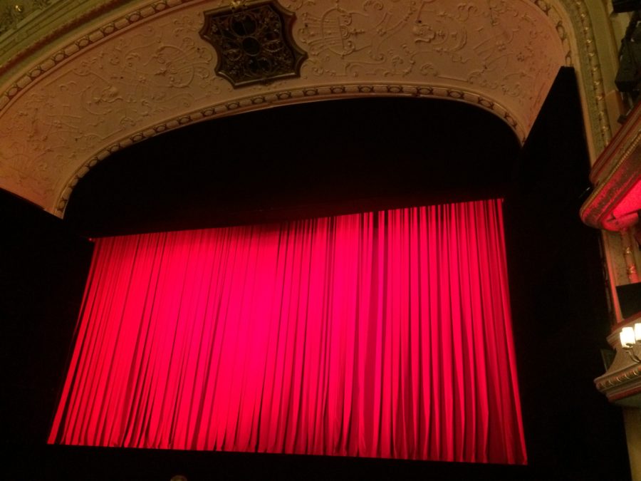 curtain, stage, culture, performance, opera, operetta, Komische Oper Berlin, red, Berlin